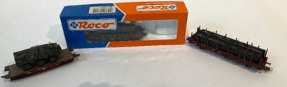 Lot de 10 wagons militaires contenant des...