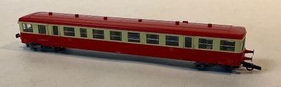 Lot de 8 wagons de la marque ROCO et AS,...