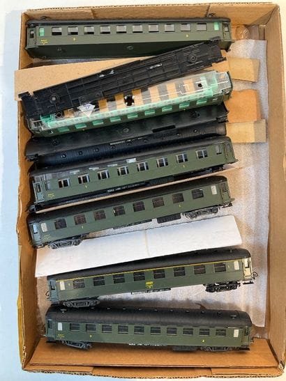 Lot de wagons de la SNCF. En l’état.