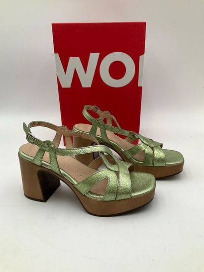 WONDERS, modèle Violeta L-1402, paire de...