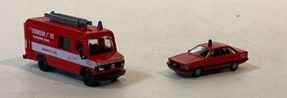 Lot de véhicules de pompiers de marques PRALINÉ,...