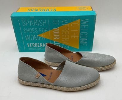 VERBENAS, modèle Carmen Orion , taille 37.
État...
