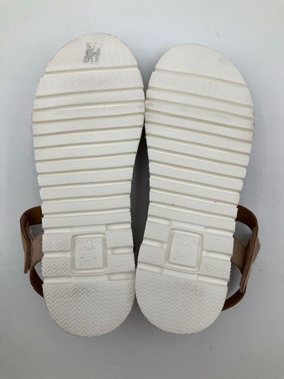 ARA, modèle Linokid Metallic sand, paire...