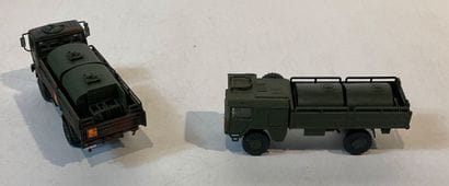 Lot de 7 camions citernes certains de marque...