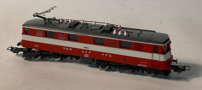 Lot de train et locomotive, certain de la...