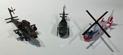 Lot d’hélicoptères de combat et de secours...