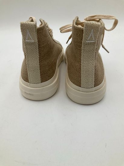 ARMISTICE, modèle Foxy Mid Lace Amande- camel,...