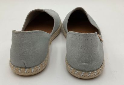 VERBENAS, modèle Carmen Orion , taille 37.
État...