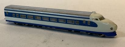 Lot de trains et de locomotives de la marque...