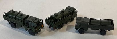 Lot de 7 camions citernes certains de marque...