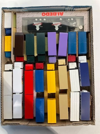 Lot de camions de marque MATCHBOX et autres....