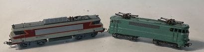 Lot de train et locomotive, certain de la...