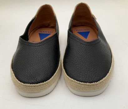 VERBENAS, modèle Noélia ,taille 41.
État...