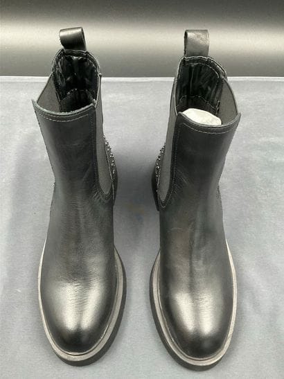 INUOVO, size 37, black leather ankle boots,...