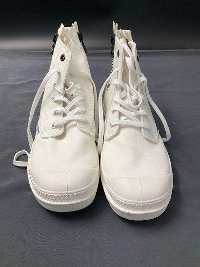 PALLADIUM, Pampa 2 Back Zip model, size 40,...