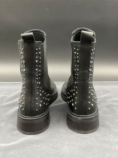 INUOVO, size 37, black leather ankle boots,...