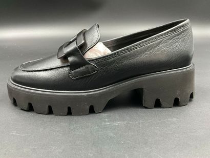 ARA, OXFORD-style loafers, size 38, black...