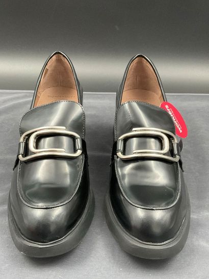 WONDER, Size 36, Kimba Régata style, black...