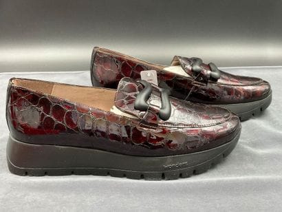 WONDERS, Size 41, Barbun model, dark red...