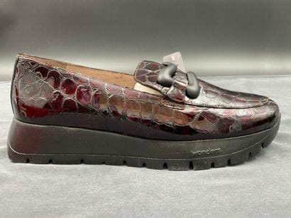 WONDERS, Size 41, Barbun model, dark red...