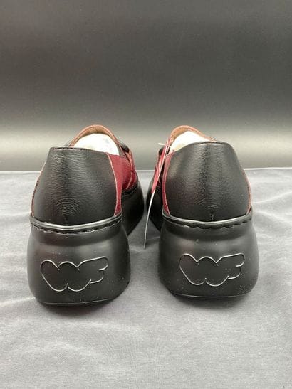 WONDERS, Size 35, Nora Wild style, burgundy...