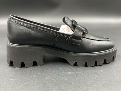 ARA, OXFORD-style loafers, size 38, black...