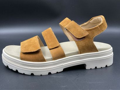 ARA, model DOVER-S, size 41. Camel nubuck....