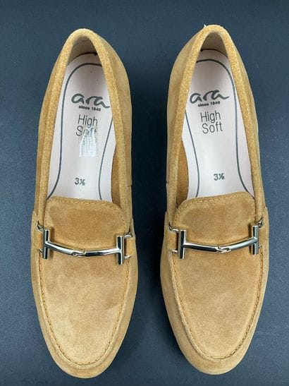 ARA, KENT moccasin, size 36.5. Camel nubuck....