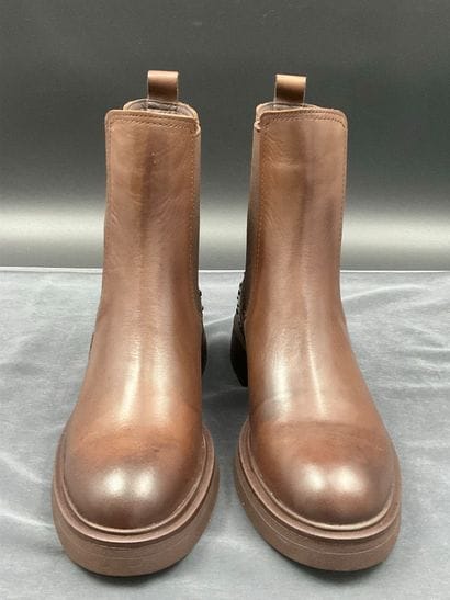 INUOVO, size 39, brown leather ankle boots,...