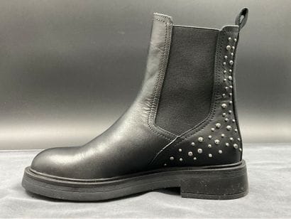 INUOVO, size 37, black leather ankle boots,...