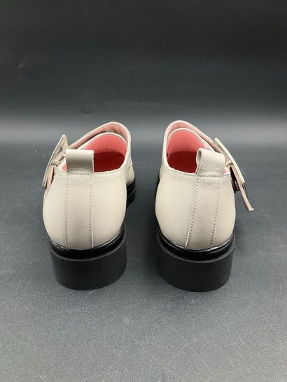 DANSI, leather, size 36, white/beige.
Like-new...