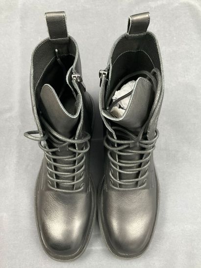 INUOVO, size 36, lace-up and zip-up ankle...