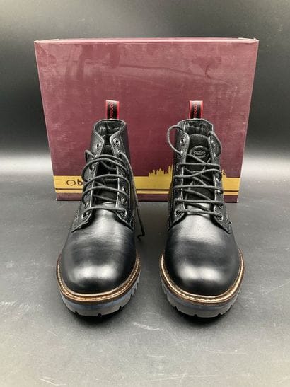 BASE LONDON, Monte, leather, size 40, black.
Like-new...