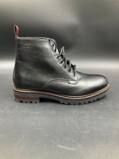 BASE LONDON, Monte, leather, size 40, black.
Like-new...