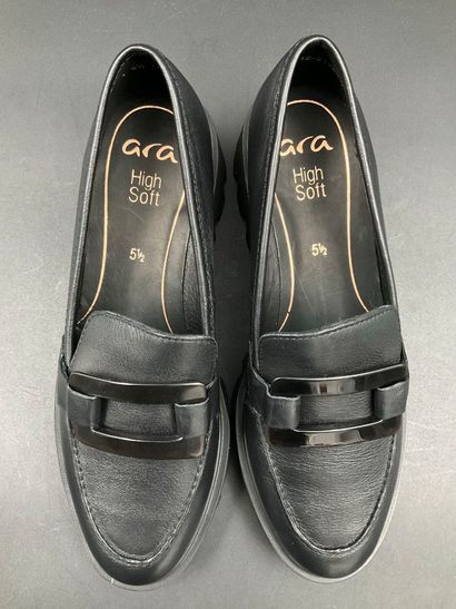 ARA, OXFORD-style loafers, size 38.5. Black...