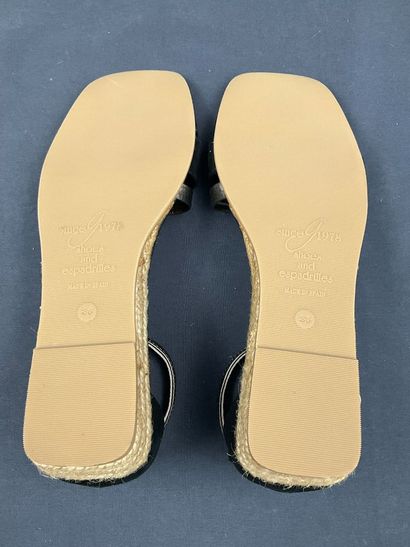 GAIMO, PERRY model, size 36, pair of sandals,...