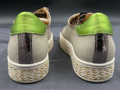 MKD. ORENSE model, size 37, pair of sneakers...