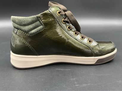 ARA, model ROM-ST-HIGH-SOFT, size 36. Green...