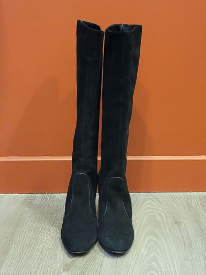 SERGIO ROSSI
Pair of black suede and leather...