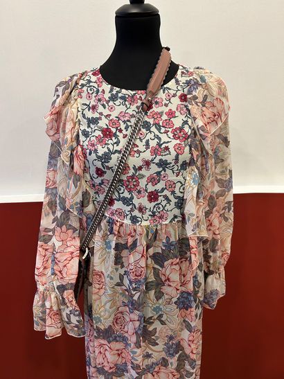 SEE BY CHLOE 
100% silk dress with rose motif...