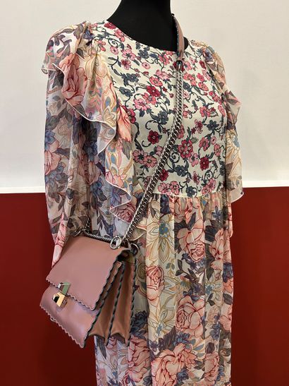 SEE BY CHLOE 
100% silk dress with rose motif...