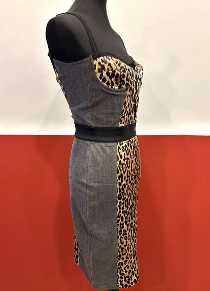 DOLCE & GABBANA 
Leopard-print strapless...