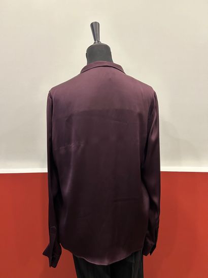 BOTTEGA VENETA
100% silk wine-colored blouse...