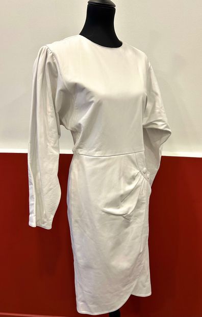 ISABEL MARANT 
White 