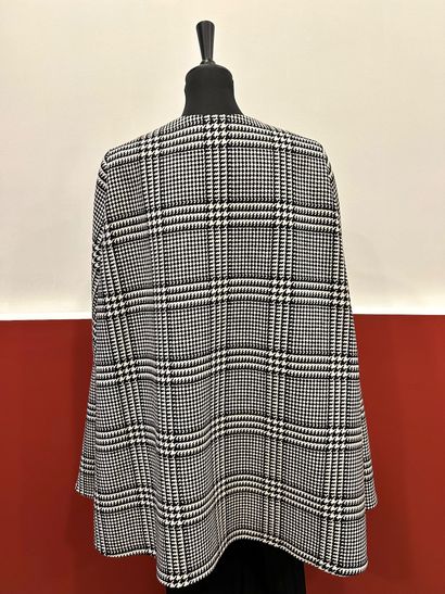 ROBERTO CAVALLI
Black and white houndstooth...