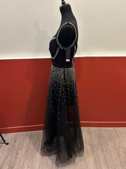 ELIE SAAB 
Exceptional evening gown from...