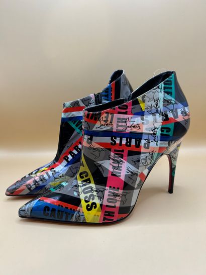 LOUBOUTIN 
Exceptionnelle paire de boots...