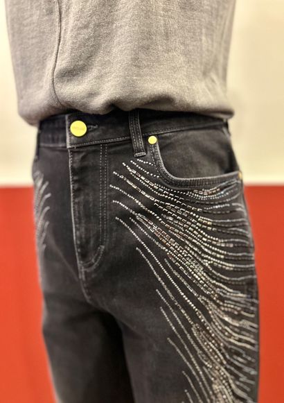 ROBERTO CAVALLI
Flared jeans in gray denim...