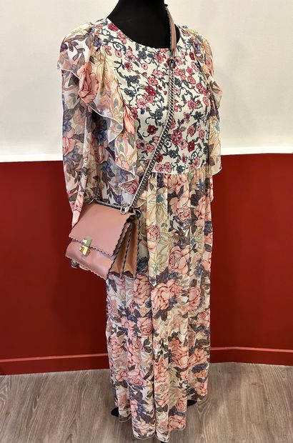 SEE BY CHLOE 
100% silk dress with rose motif...