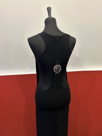 GIANNI VERSACE - VERSUS
Black slit dress...